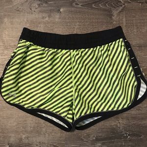 UNDERARMOUR Track Shorts